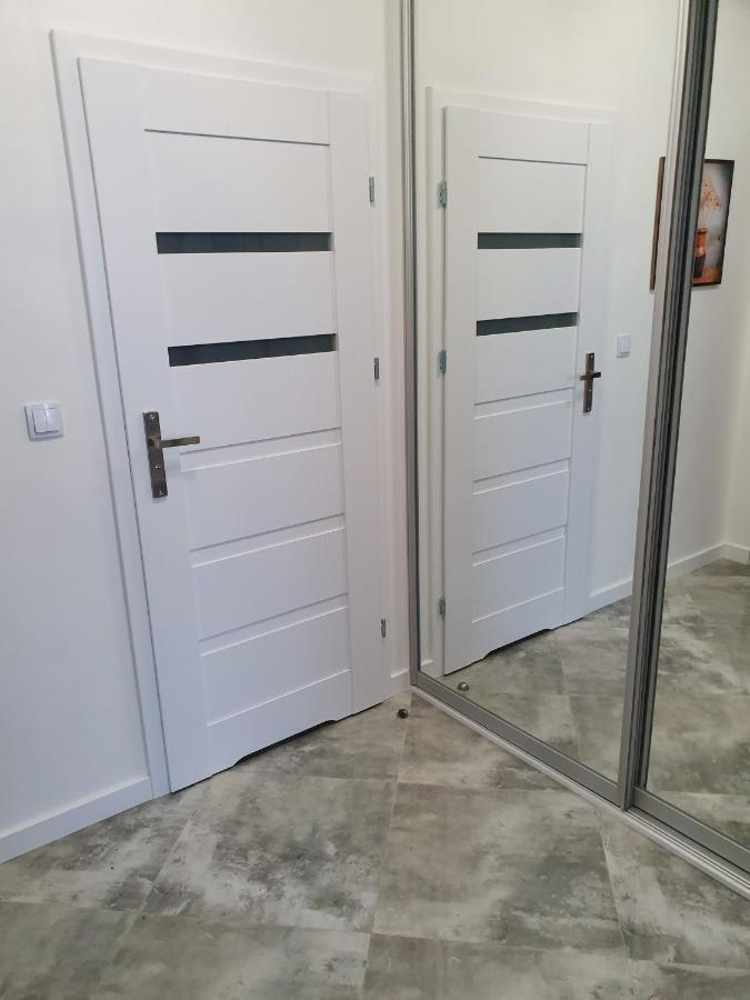 ורשה Apartament Na Lazurowej מראה חיצוני תמונה